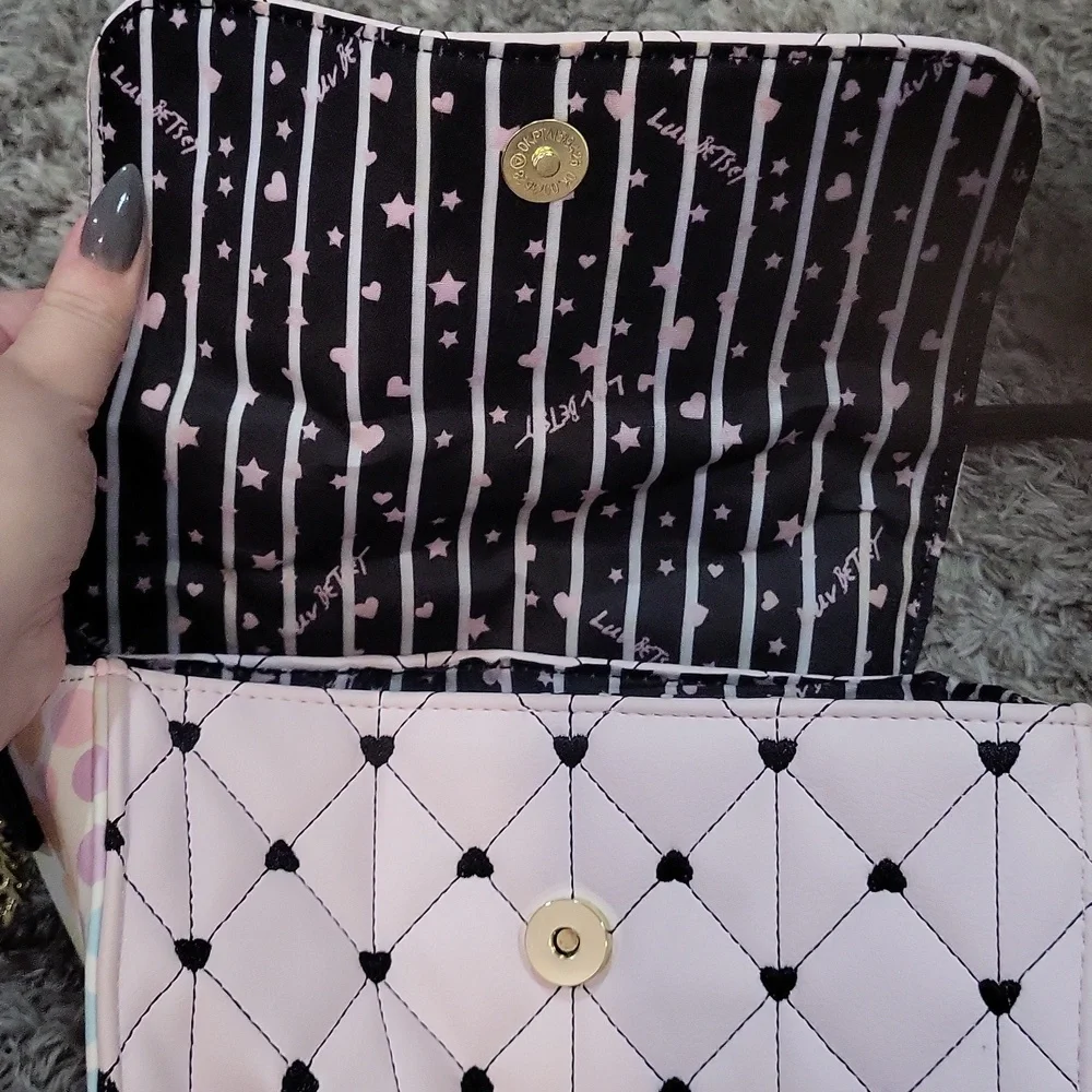 Betsey Johnson Purse - Picture 5 of 10